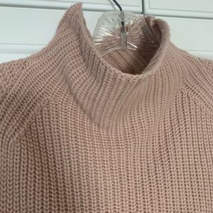 Wilfred salmon/cream sleeveless turtleneck sweater